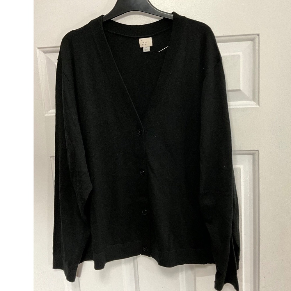 A New Day Womens 2X Black V-Neck Button Front Cardigan Sweater Long Sleeve